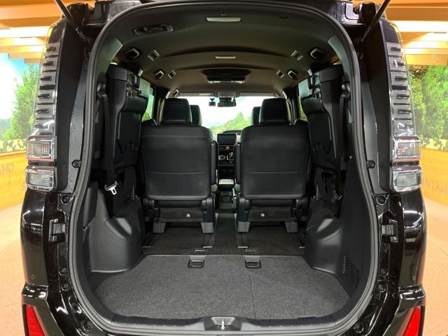 TOYOTA VOXY HYBRID 2021 Image 31