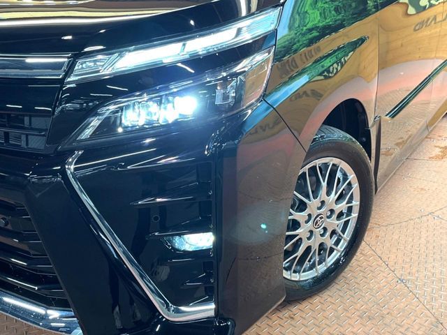 TOYOTA VOXY HYBRID 2021 Image 31