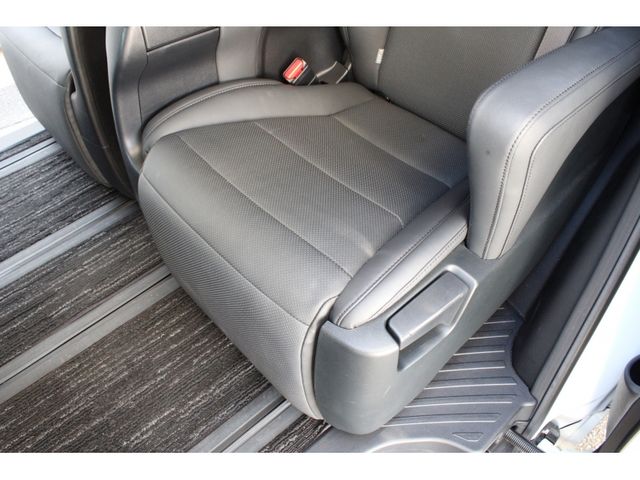 TOYOTA ALPHARD 2022 Image 31