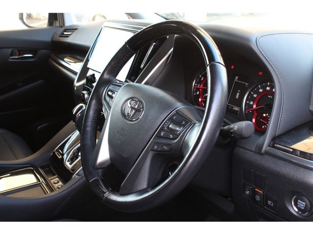 TOYOTA ALPHARD 2021 Image 31