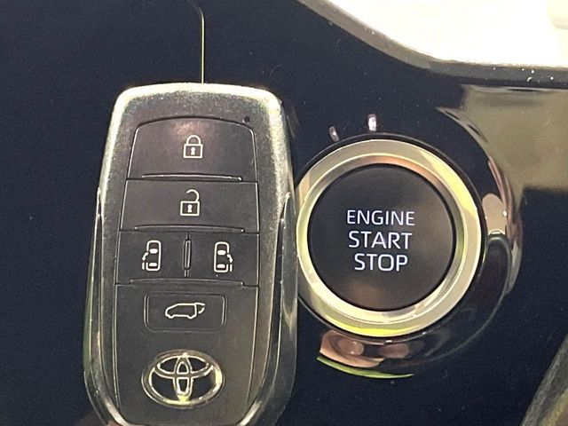 TOYOTA VOXY 2023 Image 31