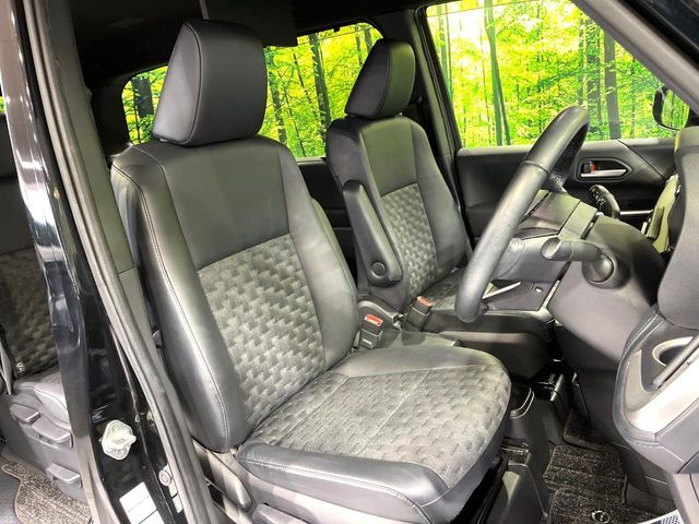 TOYOTA VOXY 2023 Image 31