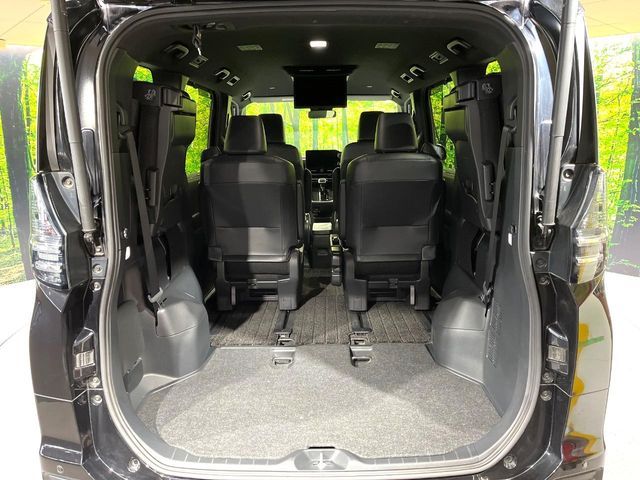 TOYOTA VOXY 2023 Image 31