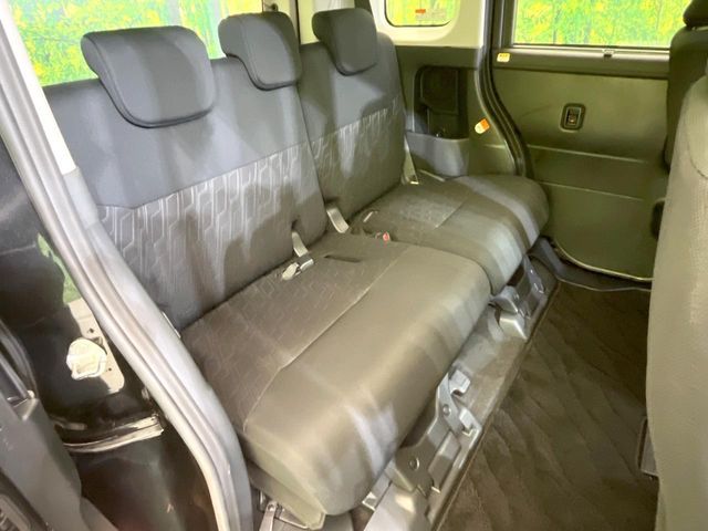 TOYOTA TANK 2018 Image 31