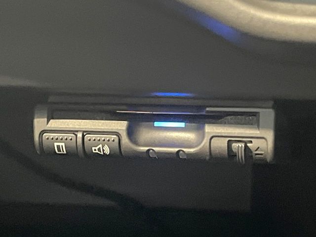 NISSAN NOTE 2017 Image 31