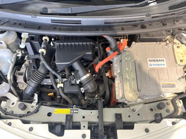 NISSAN NOTE 2017 Image 31