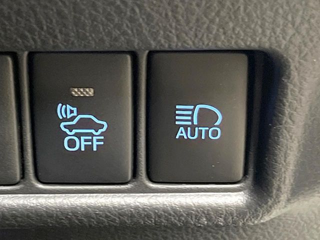 TOYOTA C-HR 2019 Image 31