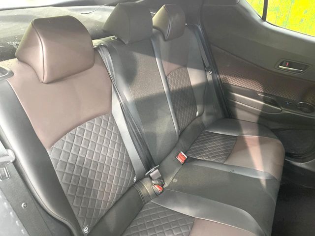 TOYOTA C-HR 2019 Image 31