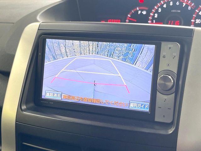 TOYOTA NOAH 2011 Image 31