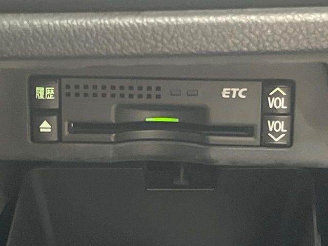 TOYOTA NOAH 2011 Image 31