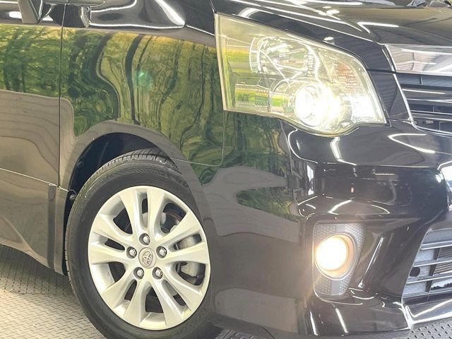 TOYOTA NOAH 2011 Image 31