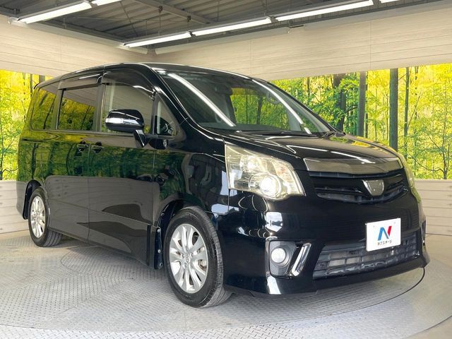 TOYOTA NOAH 2011 Image 31