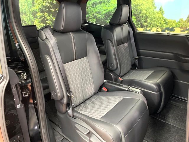 TOYOTA NOAH HYBRID 2026 Image 31