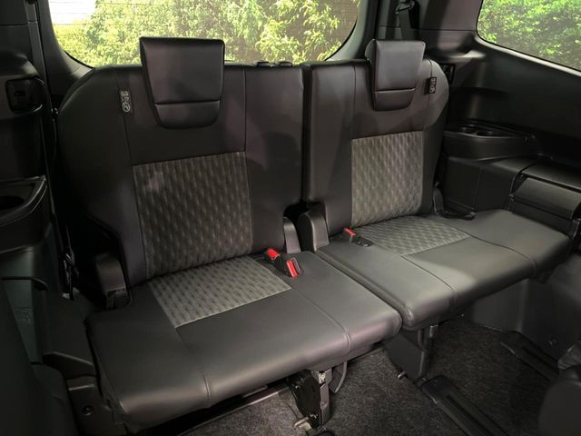 TOYOTA NOAH HYBRID 2026 Image 31