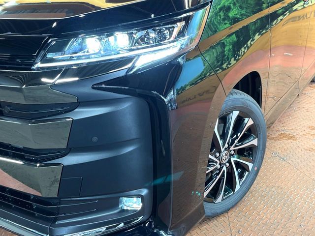 TOYOTA NOAH HYBRID 2026 Image 31