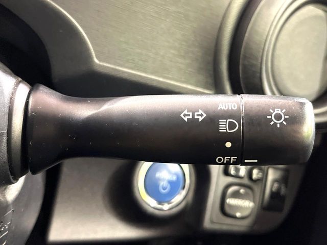 TOYOTA AQUA 2012 Image 31