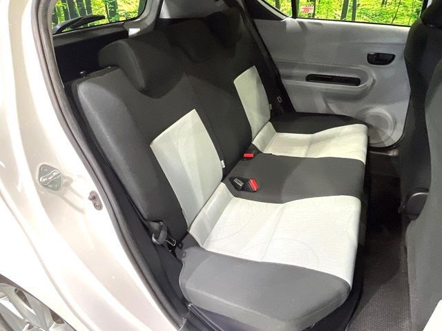 TOYOTA AQUA 2012 Image 31