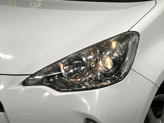 TOYOTA AQUA 2012 Image 31