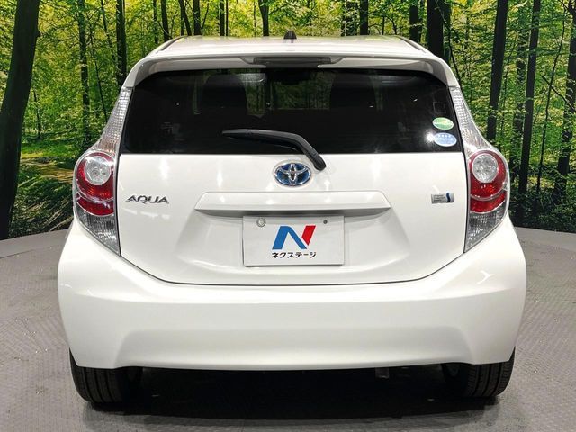 TOYOTA AQUA 2012 Image 31