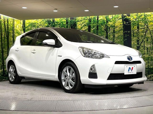 TOYOTA AQUA 2012 Image 31