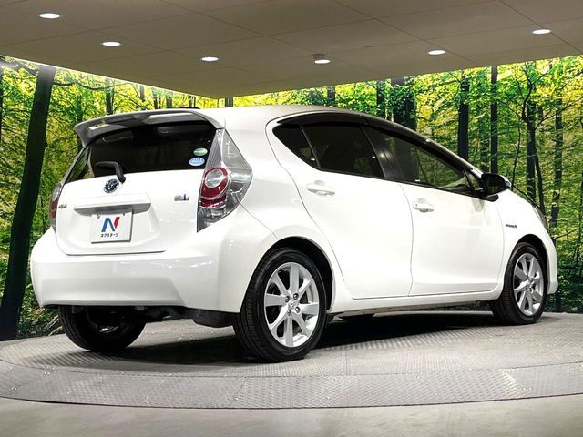 TOYOTA AQUA 2012 Image 31