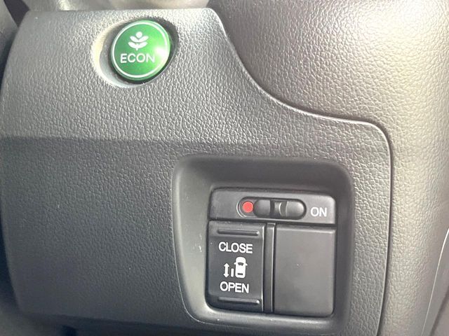 HONDA N BOX 2015 Image 31