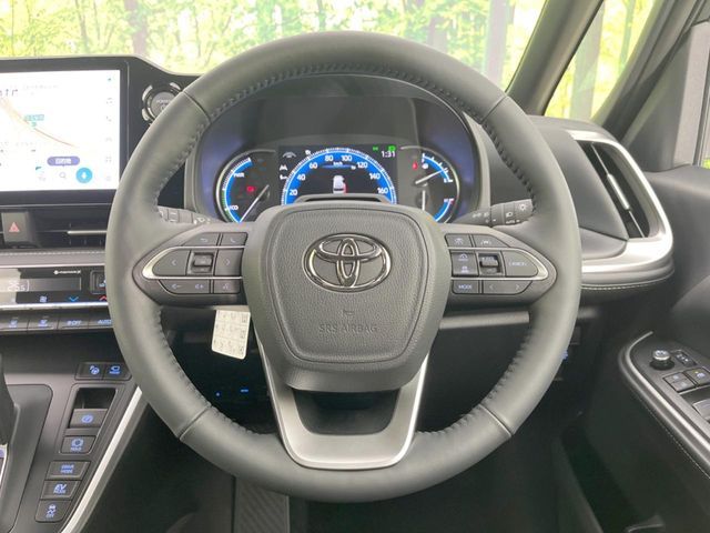 TOYOTA NOAH HYBRID 2026 Image 31