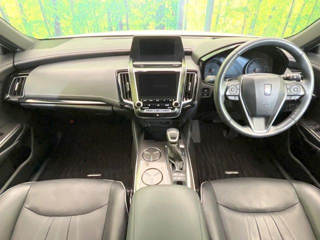 TOYOTA CROWN SEDAN HYBRID 2018 Image 31