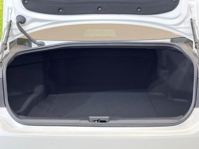 TOYOTA CROWN SEDAN HYBRID 2018 Image 31