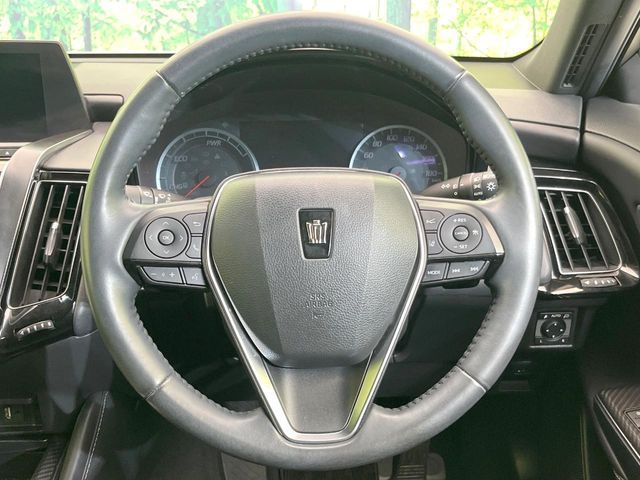 TOYOTA CROWN SEDAN HYBRID 2018 Image 31