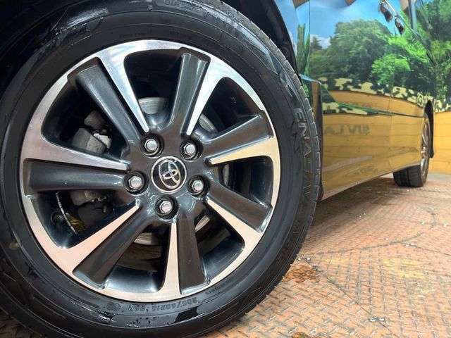 TOYOTA VOXY 2017 Image 31