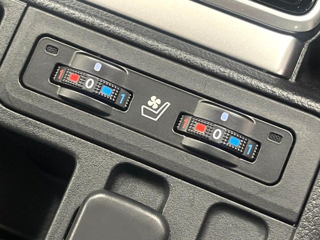 TOYOTA LANDCRUISER PRADO 2022 Image 31