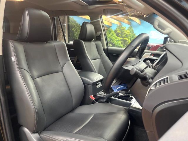 TOYOTA LANDCRUISER PRADO 2022 Image 31