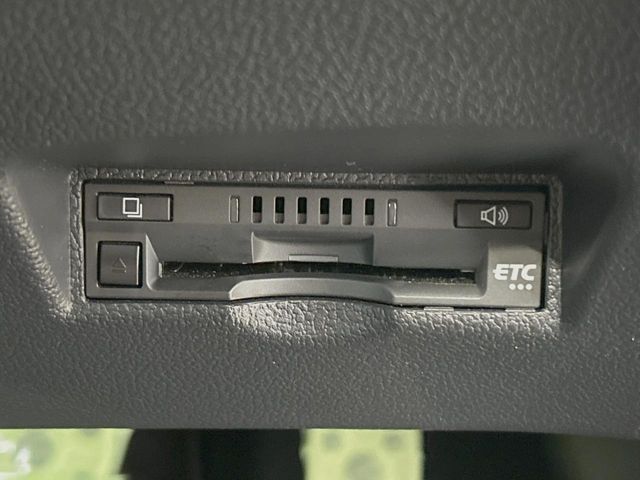 TOYOTA PRIUS 2022 Image 31