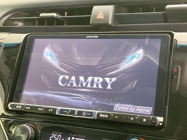 TOYOTA CAMRY HYBRID 2017 Image 31