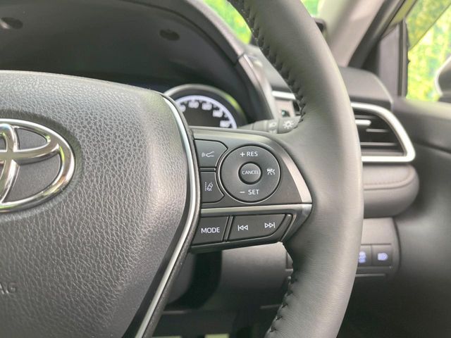 TOYOTA CAMRY HYBRID 2017 Image 31