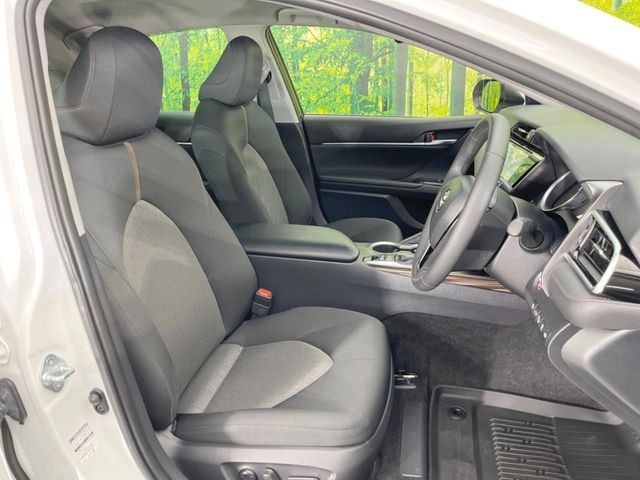 TOYOTA CAMRY HYBRID 2017 Image 31