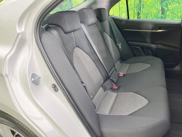 TOYOTA CAMRY HYBRID 2017 Image 31