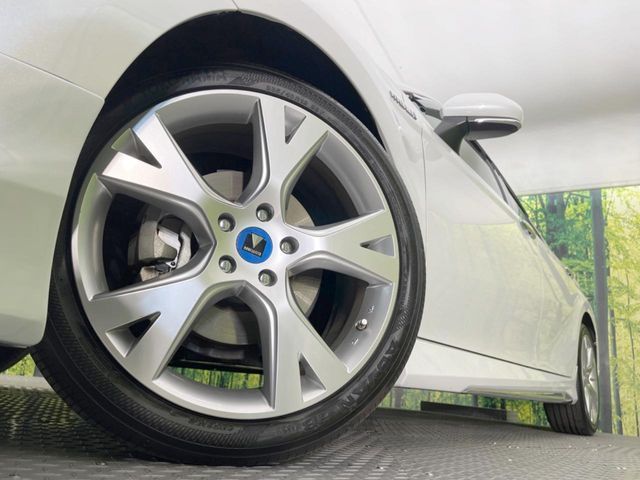 TOYOTA CAMRY HYBRID 2017 Image 31