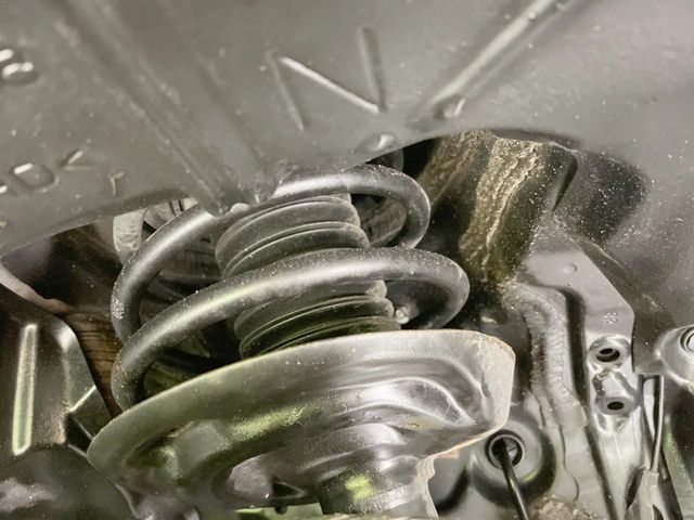 TOYOTA CAMRY HYBRID 2017 Image 31