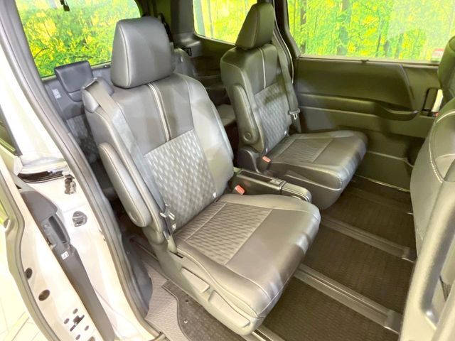 TOYOTA NOAH 2024 Image 31