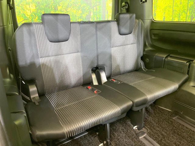 TOYOTA VOXY 2018 Image 31