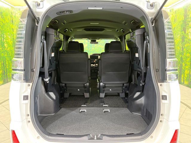 TOYOTA VOXY 2018 Image 31