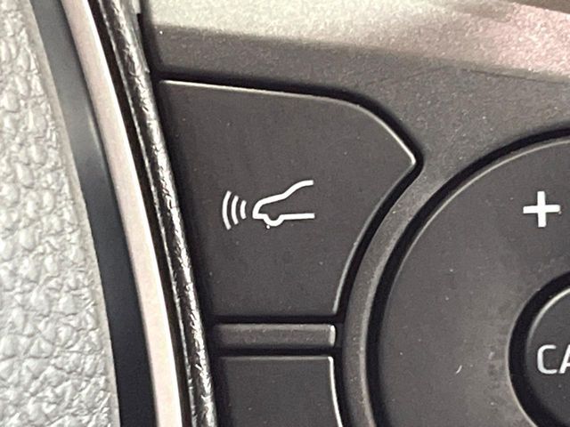 TOYOTA RAV4 HYBRID 4WD 2022 Image 31