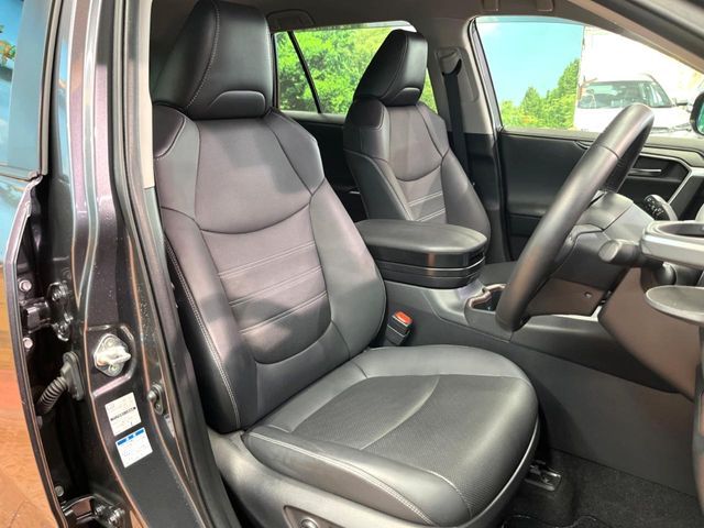 TOYOTA RAV4 HYBRID 4WD 2022 Image 31