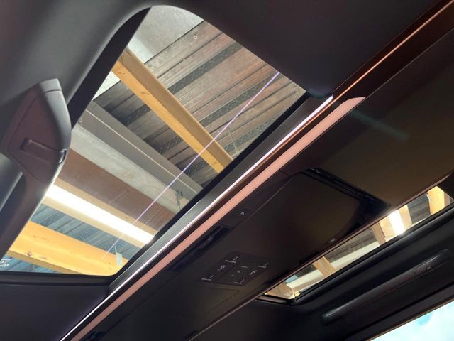 TOYOTA VELLFIRE  HYBRID 2026 Image 31