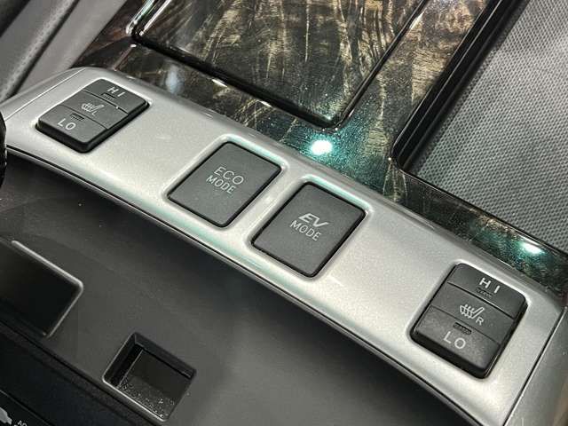 TOYOTA ALPHARD HYBRID 4WD 2013 Image 31