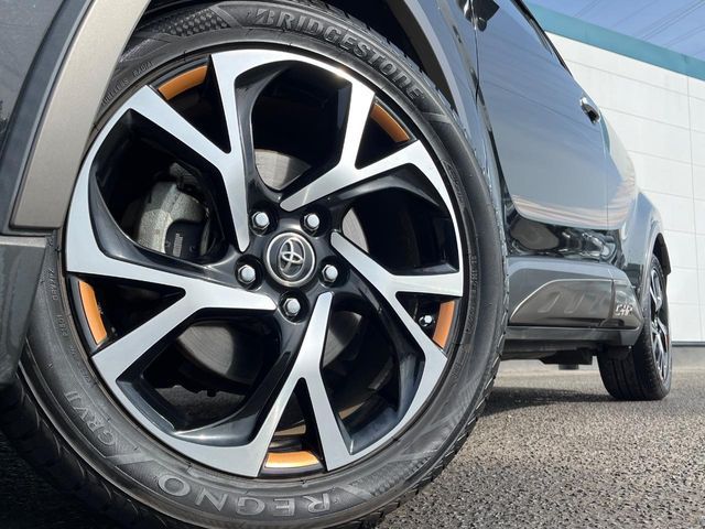 TOYOTA C-HR 2017 Image 31