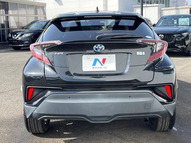 TOYOTA C-HR 2017 Image 31