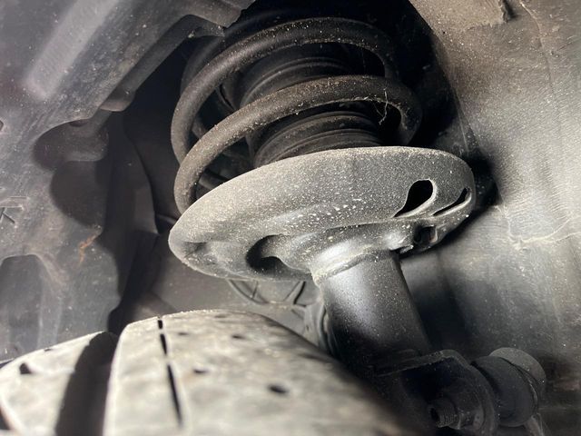 TOYOTA C-HR 2017 Image 31